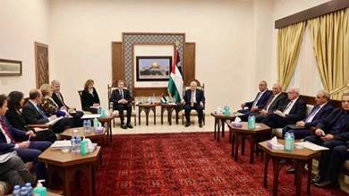 عباس يلتقي بلينكن بعد لقائه مع مديرَي المخابرات المصرية والأردنية 